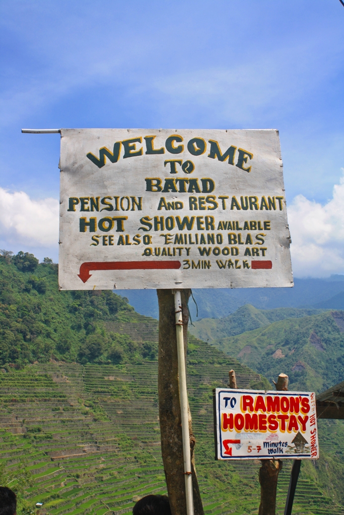Village stopover before we trek our way down to Tappiya - click on image for a full view