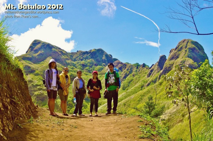 Group pic at Batulao  --click on image for a full view =)